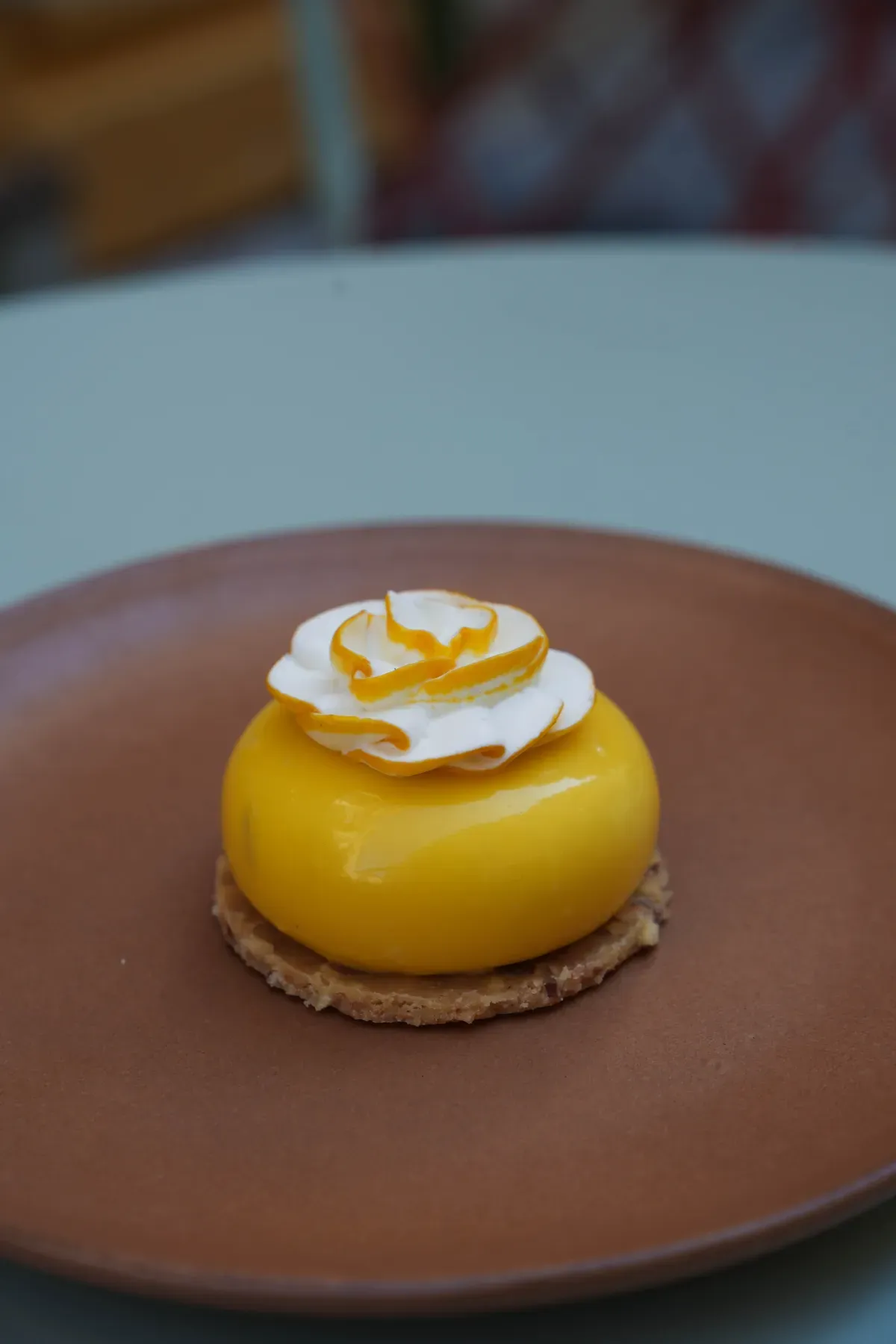 Entremet yuzu, mangue, passion et vanille